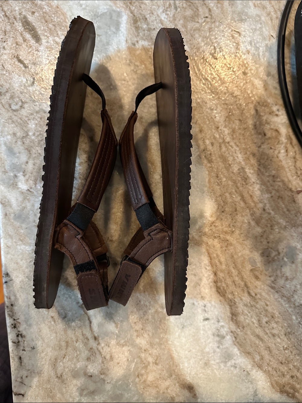 Brown Women's Leather Toe-Post Sandals - Picture 4 of 5